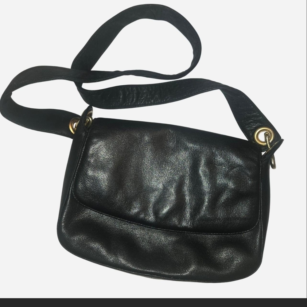 Elegant Black Leather Shoulder Bag